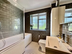 Photo 1- click for photo gallery